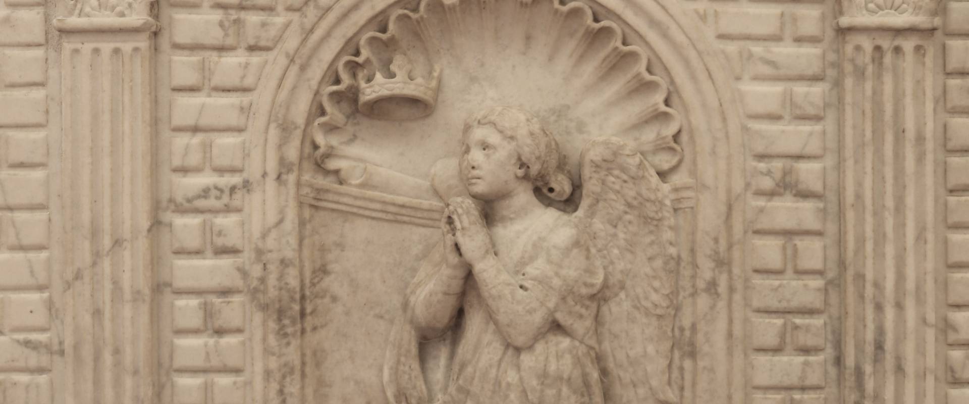 Antonio rossellino, sarcofago del beato marcolino amanni, 1458, da s. giacomo in s. domenico a forlì, virtù, speranza 01 foto di Sailko